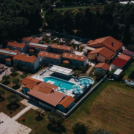 Resort Zatisje Savudrija Buitenkant foto