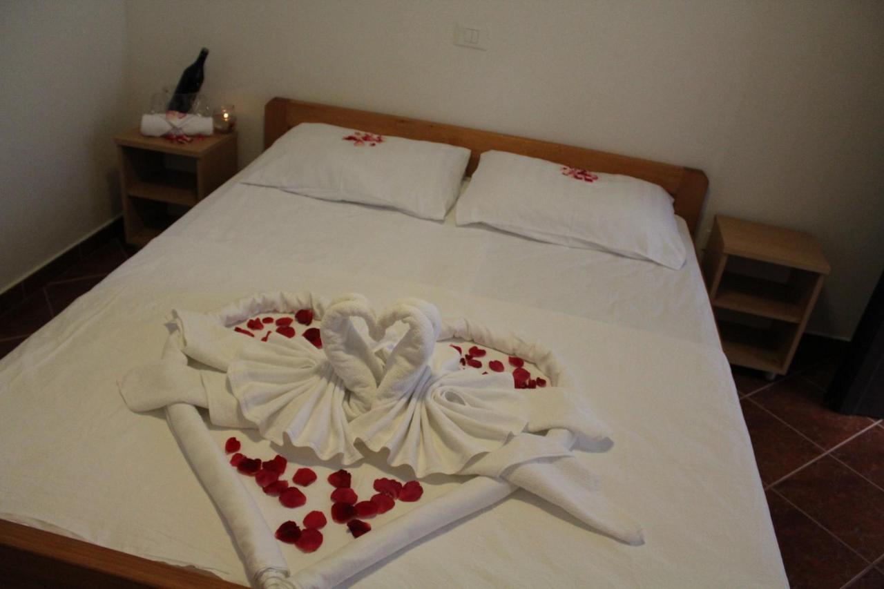 Resort Zatisje Savudrija Buitenkant foto