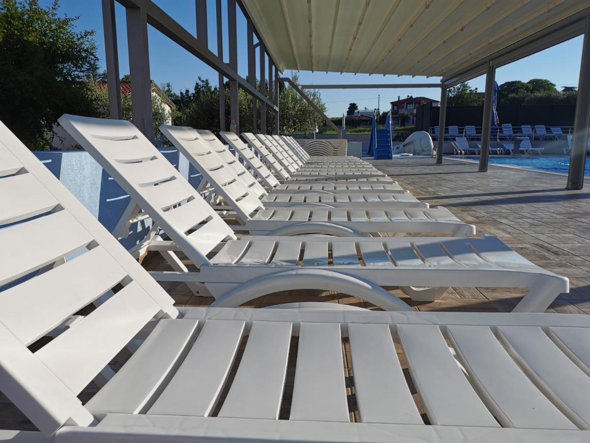 Resort Zatisje Savudrija Buitenkant foto