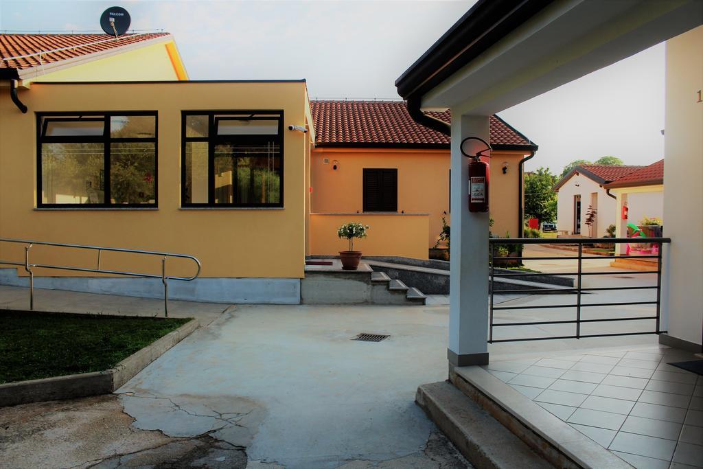 Resort Zatisje Savudrija Buitenkant foto
